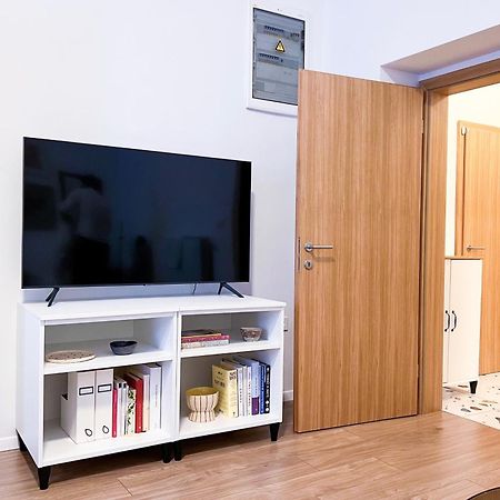 Aumetz Square Apartment Idrija Exterior photo